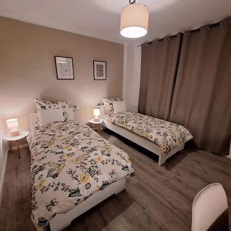 Apartament For 4 - Parking Space For Car - Internet Bielefeld