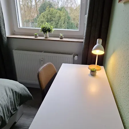 For 4 - Parking Space For Car - Internet Bielefeld