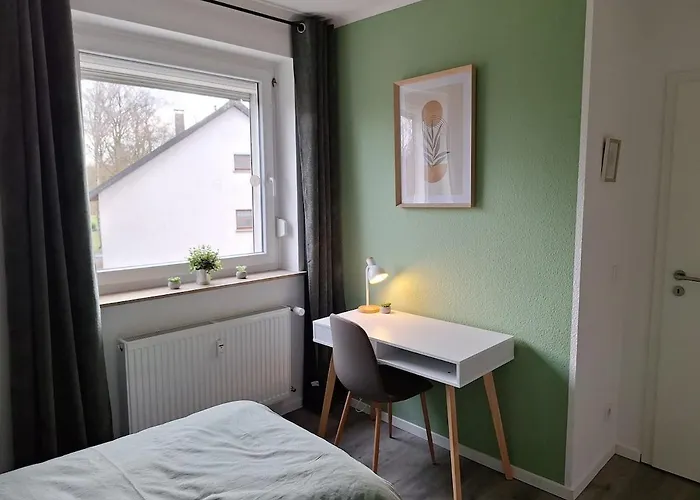 For 4 - Parking Space For Car - Internet Bielefeld