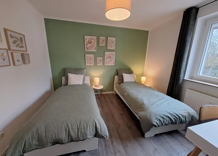 For 4 - Parking Space For Car - Internet * Bielefeld