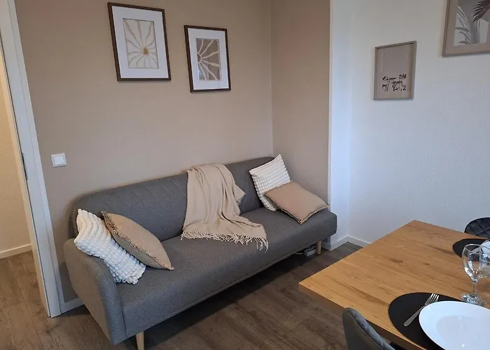 For 4 - Parking Space For Car - Internet Appartement Bielefeld