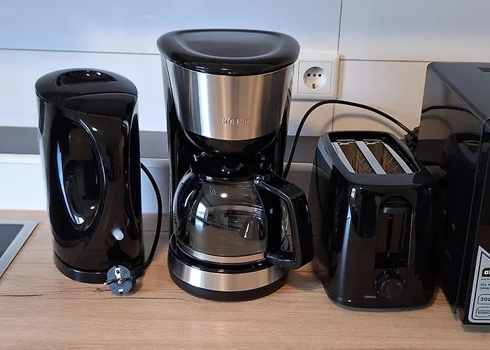 For 4 - Parking Space For Car - Internet Lejlighed *