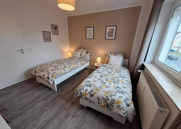 For 4 - Parking Space For Car - Internet * Bielefeld