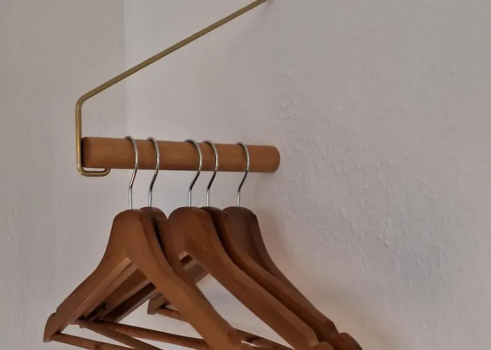 For 4 - Parking Space For Car - Internet Appartement Bielefeld